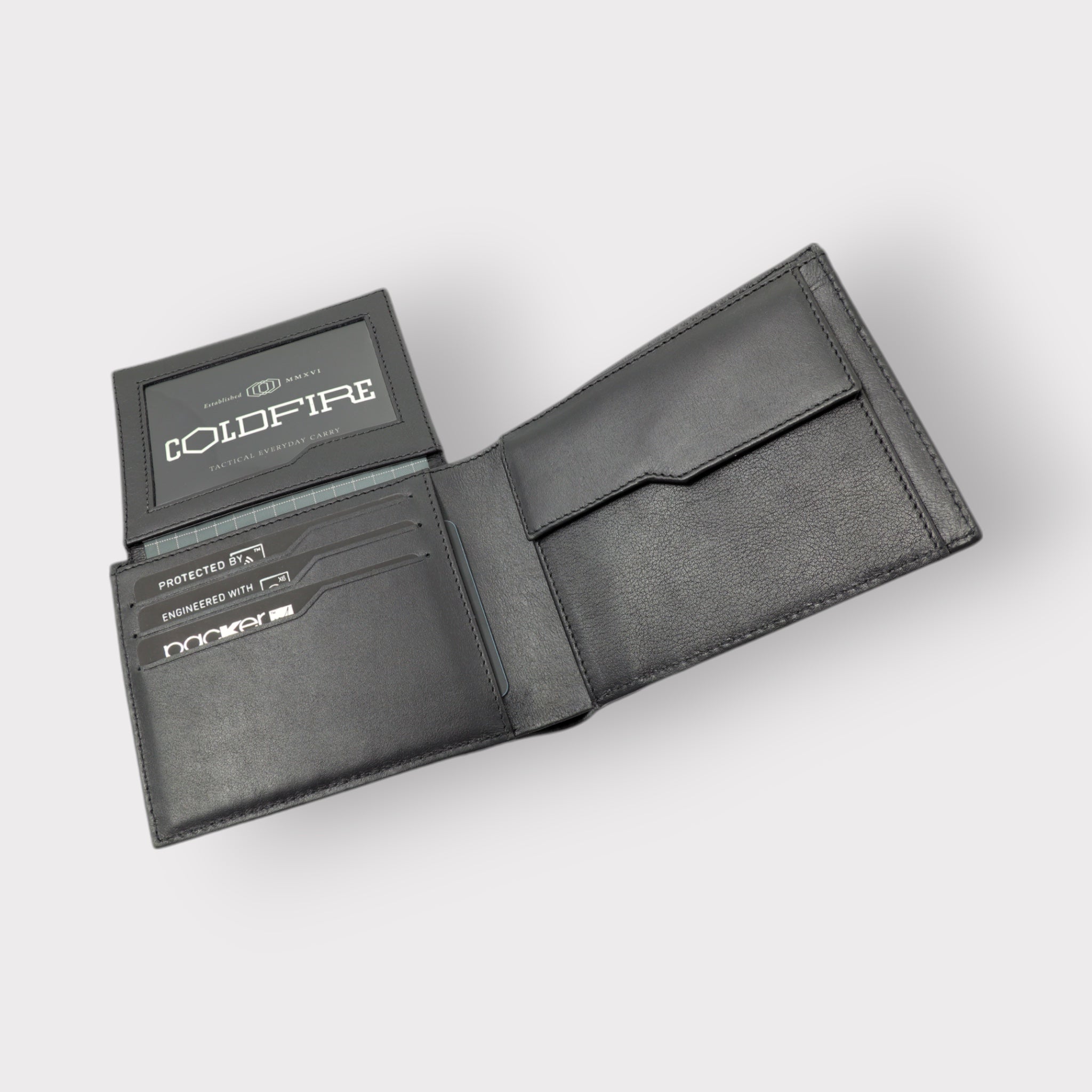 carbon-fiber-wallet-with-coin-pocket-and-id - front